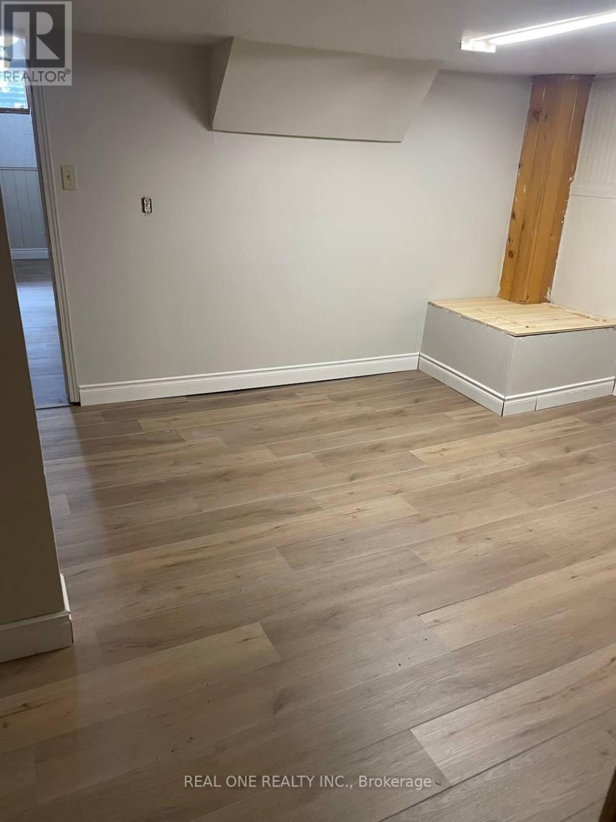 216 John Street N, Orillia, Ontario  L3V 3H7 - Photo 31 - S12447706