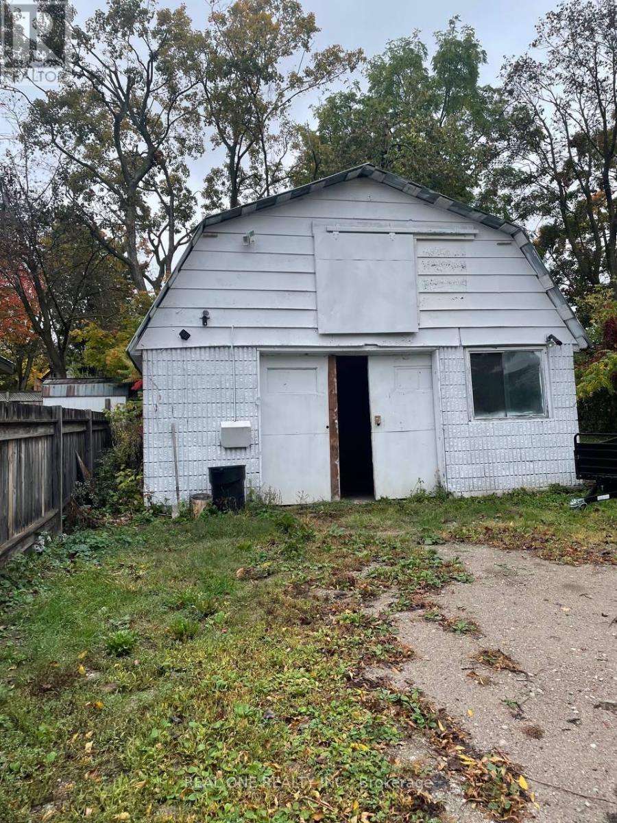 216 John Street N, Orillia, Ontario  L3V 3H7 - Photo 32 - S12447706
