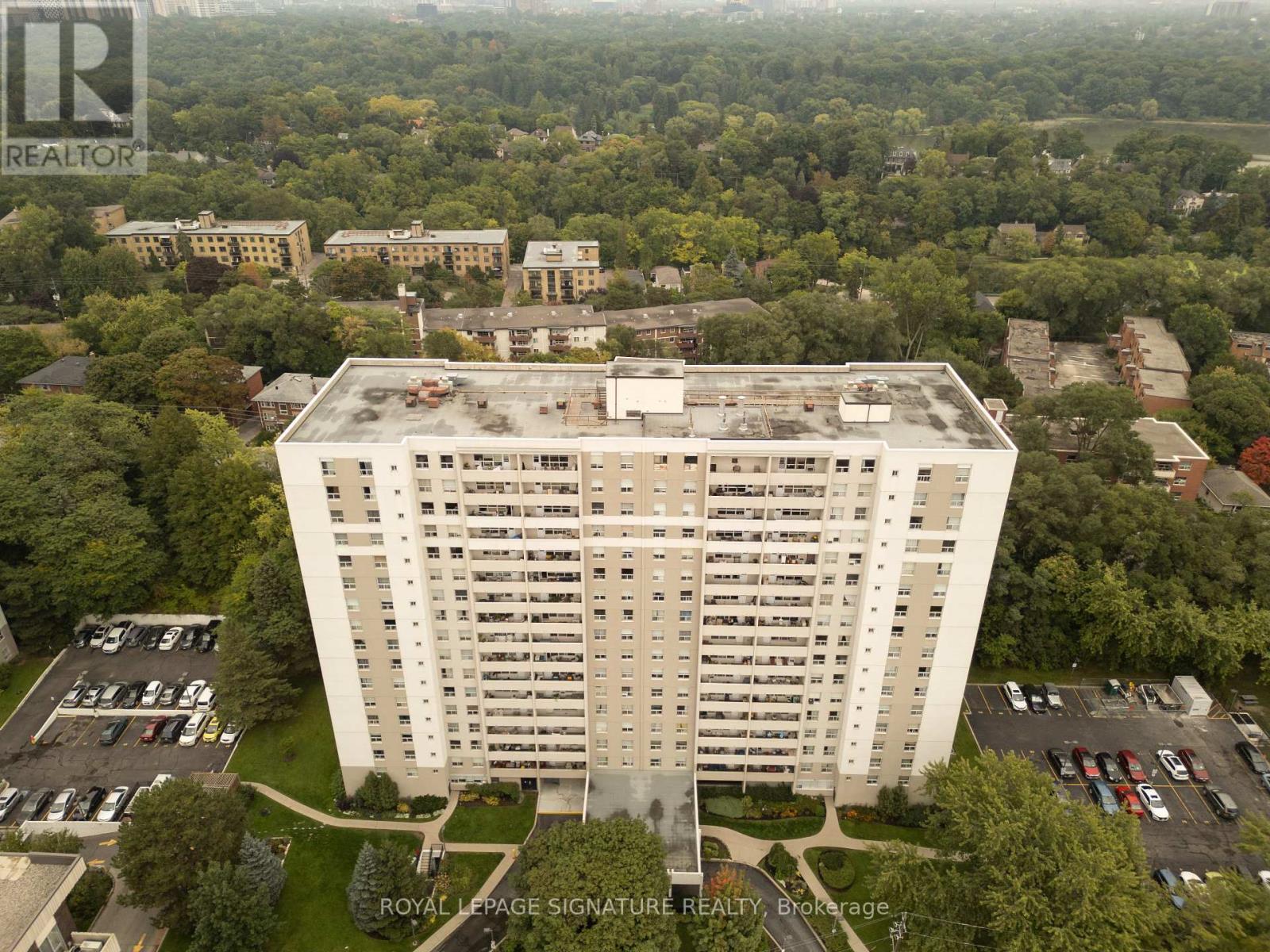 1611 - 45 Southport Street, Toronto, Ontario  M6S 3N5 - Photo 2 - W12451215
