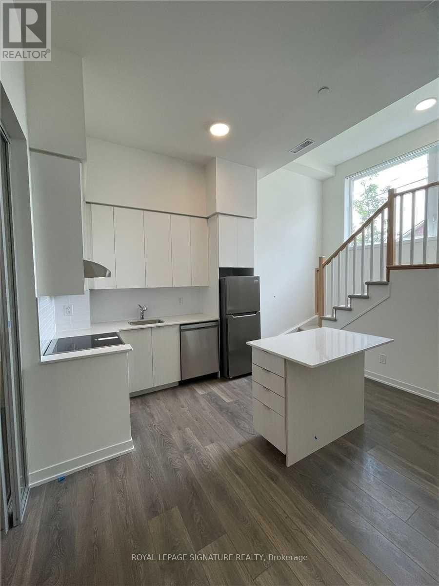 A105 - 160 Canon Jackson Drive, Toronto, Ontario  M6M 0B6 - Photo 4 - W12451216