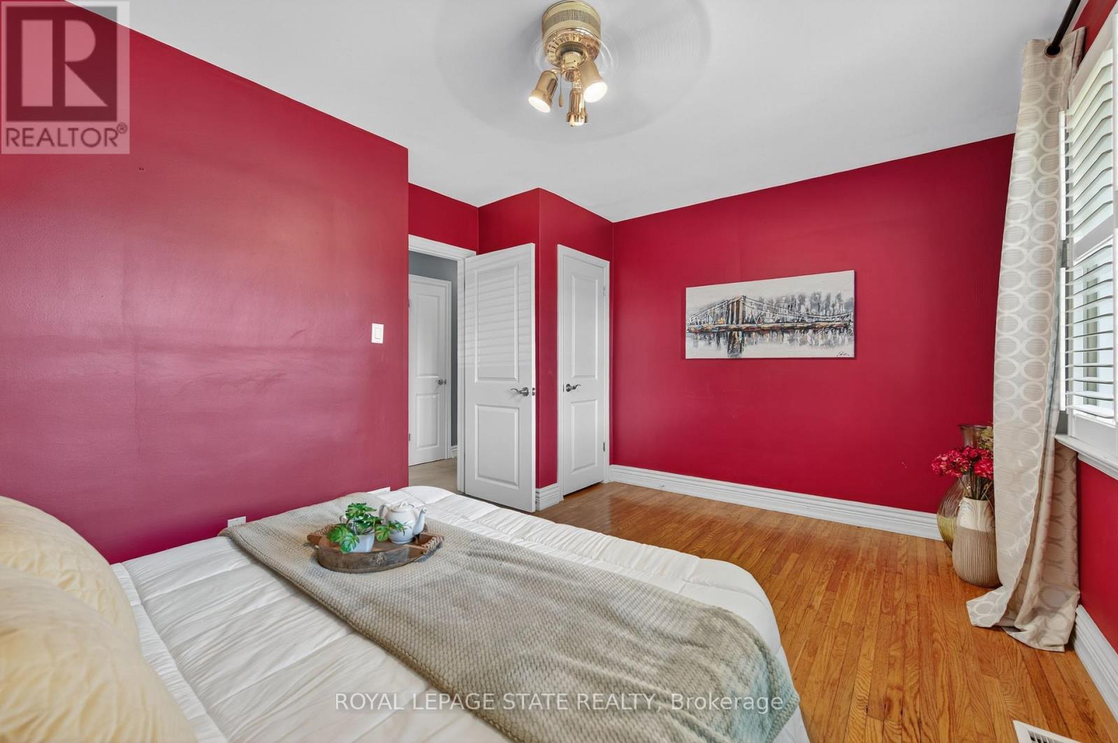 1040 Cedar Avenue, Burlington, Ontario  L7T 2S1 - Photo 19 - W12451219