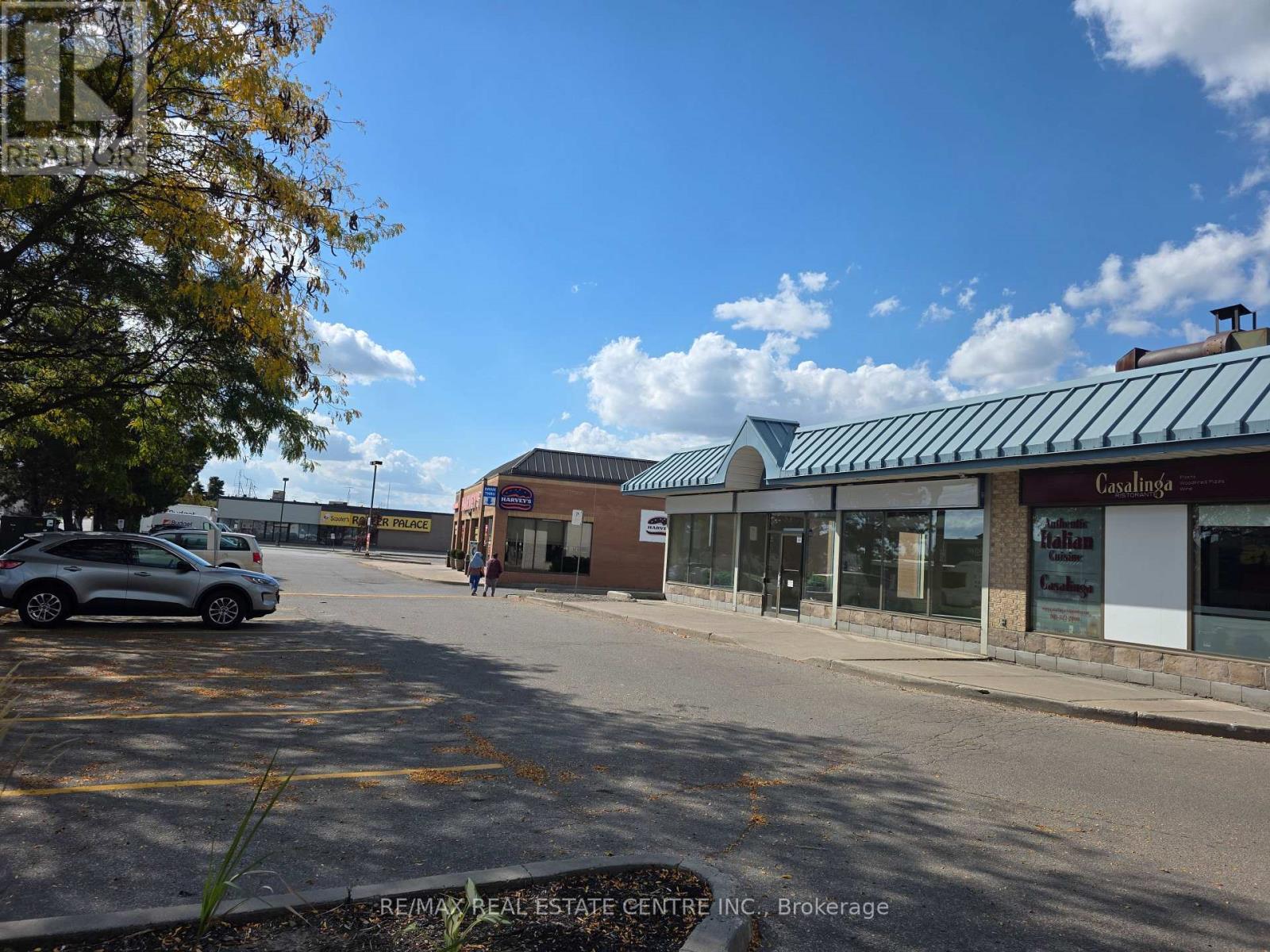 2057 Royal Windsor Drive, Mississauga, Ontario  L5J 1K5 - Photo 1 - W12451233