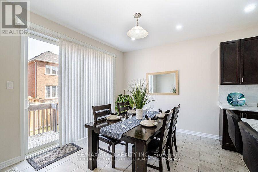 47 Stedford Crescent, Brampton, Ontario  L7A 4P5 - Photo 11 - W12451238
