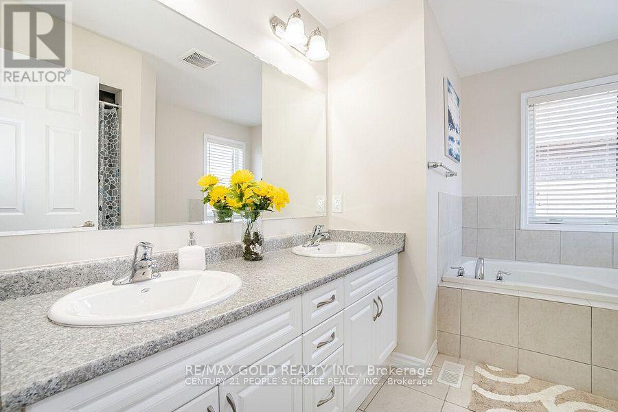 47 Stedford Crescent, Brampton, Ontario  L7A 4P5 - Photo 15 - W12451238