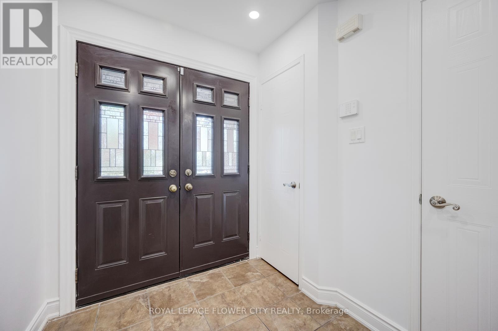 Unknown Address, ,     - Photo 6 - W12451257