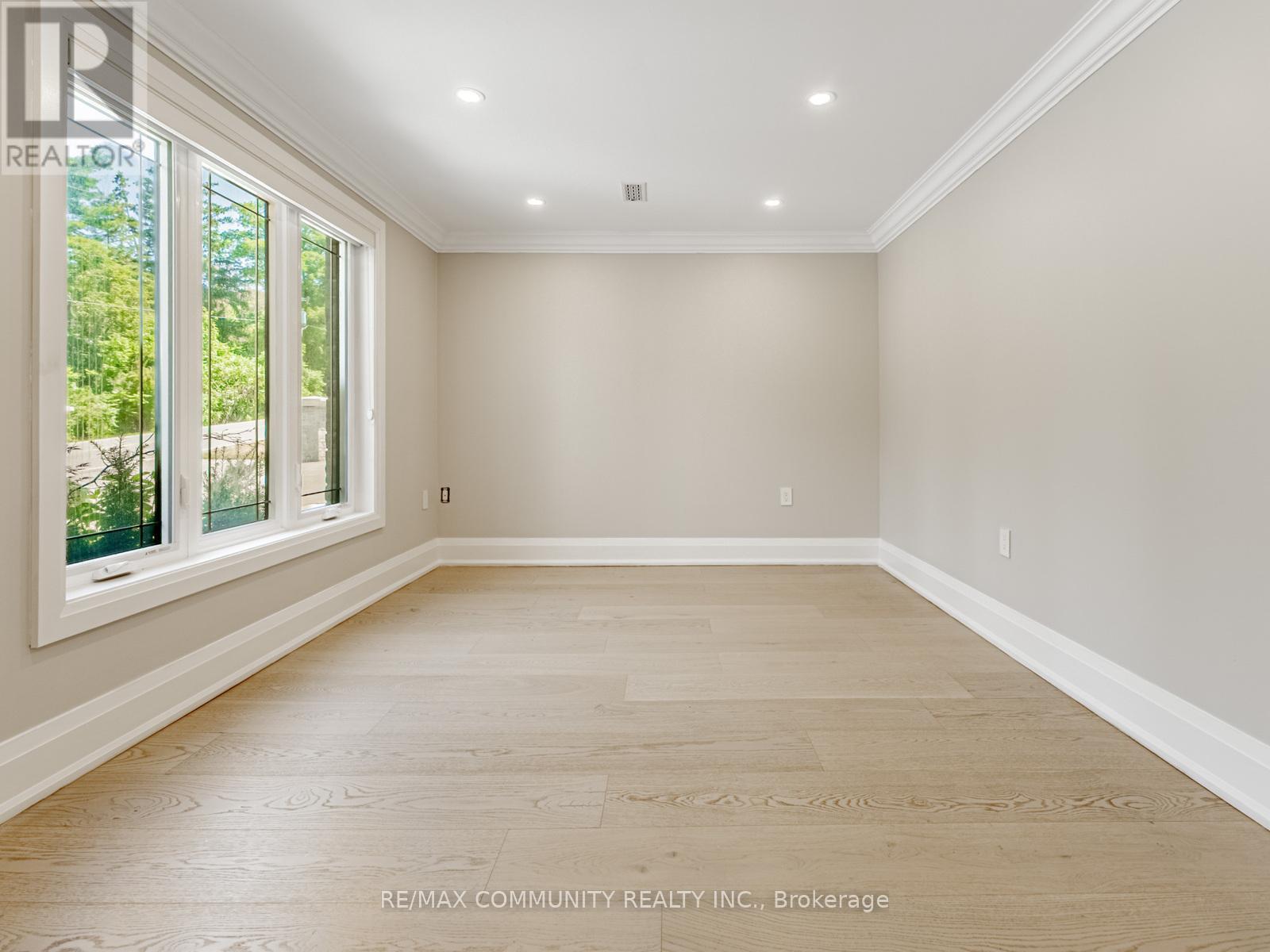 8508 Appleby Line, Milton, Ontario  L0P 1B0 - Photo 5 - W12451274