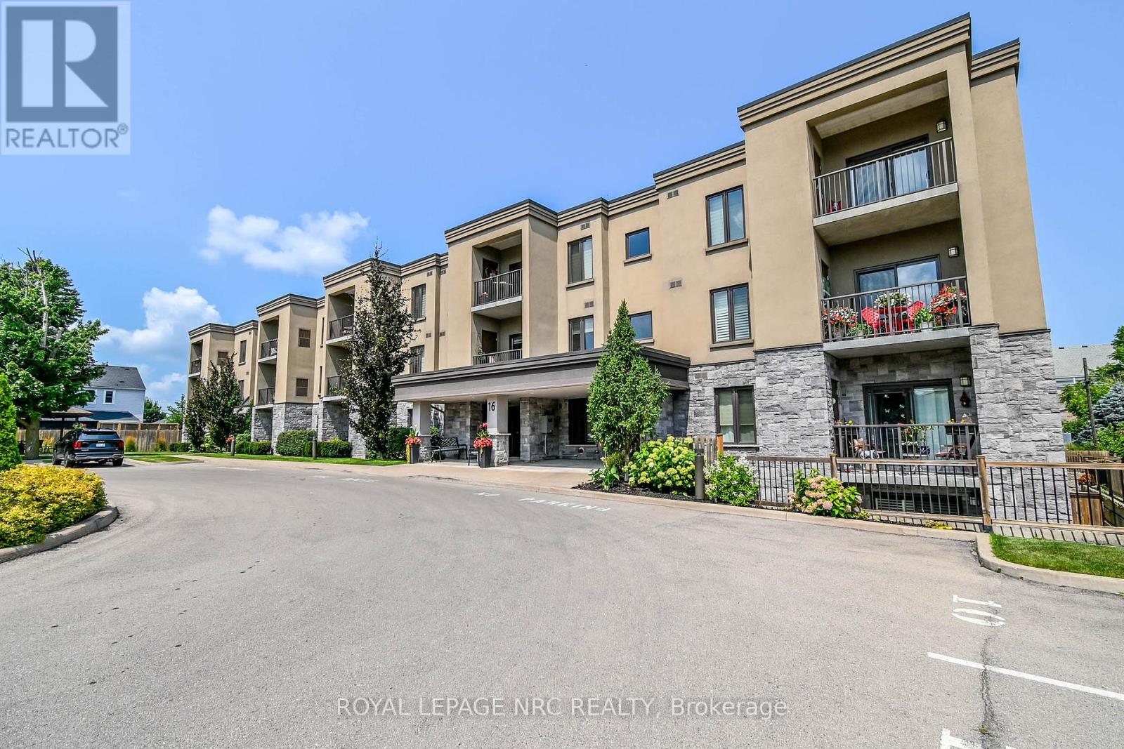 203 - 16 Sullivan Avenue, Thorold, Ontario  L2V 2Y2 - Photo 1 - X12451365