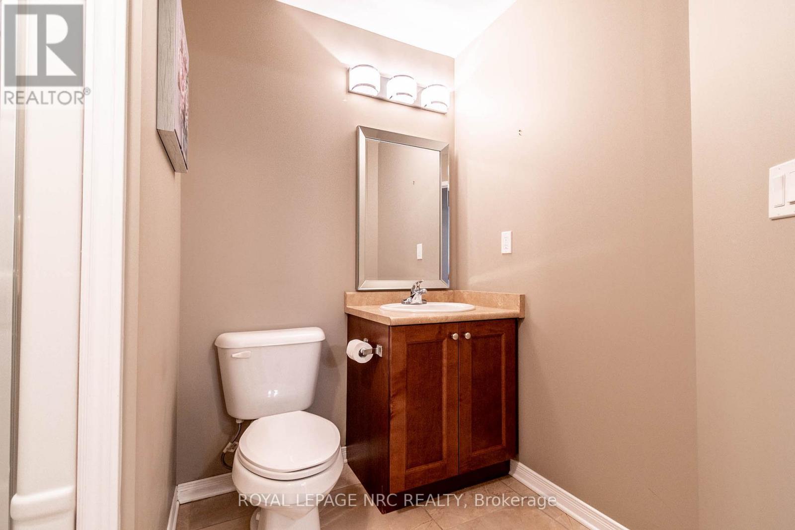 203 - 16 Sullivan Avenue, Thorold, Ontario  L2V 2Y2 - Photo 18 - X12451365
