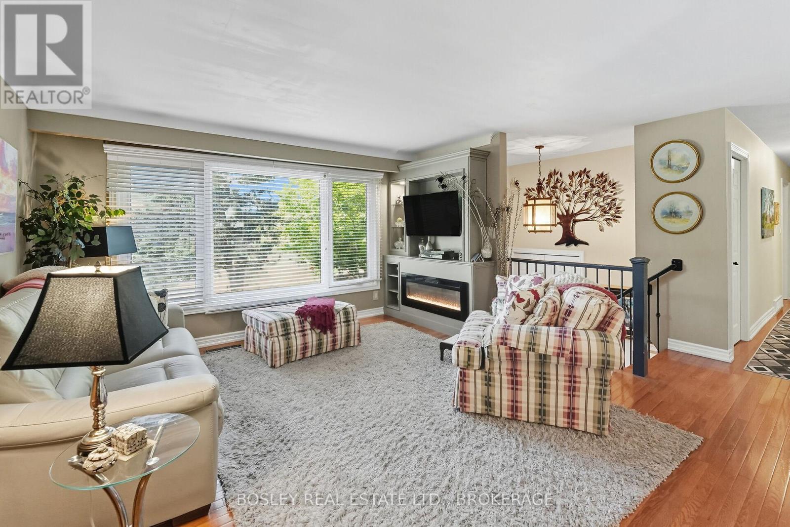 10 Northgate Circle, Niagara-On-The-Lake, Ontario  L0S 1J0 - Photo 2 - X12451372