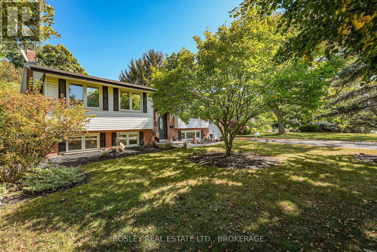 10 Northgate Circle, Niagara-On-The-Lake (Town), Ontario  L0S 1J0 - Photo 25 - X12451372