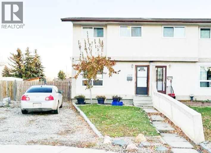2038 7 Avenue N, Lethbridge, Alberta  T1H 4Z1 - Photo 1 - A2259000