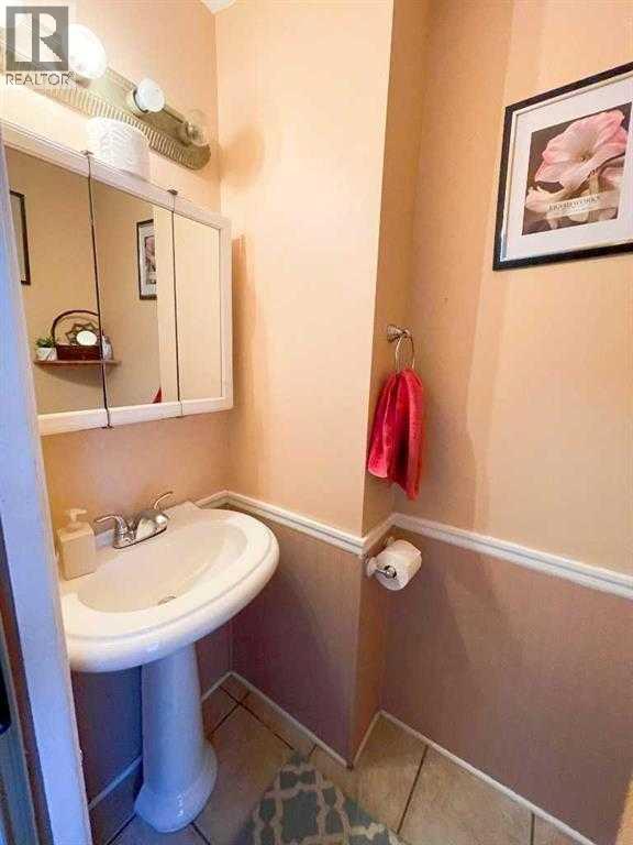 2038 7 Avenue N, Lethbridge, Alberta  T1H 4Z1 - Photo 12 - A2259000