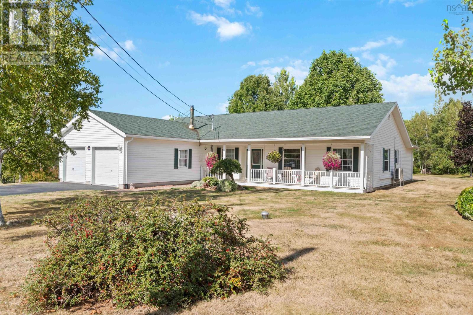 530 Greenwood Road, Harmony, Nova Scotia  B0P 1R0 - Photo 2 - 202525393
