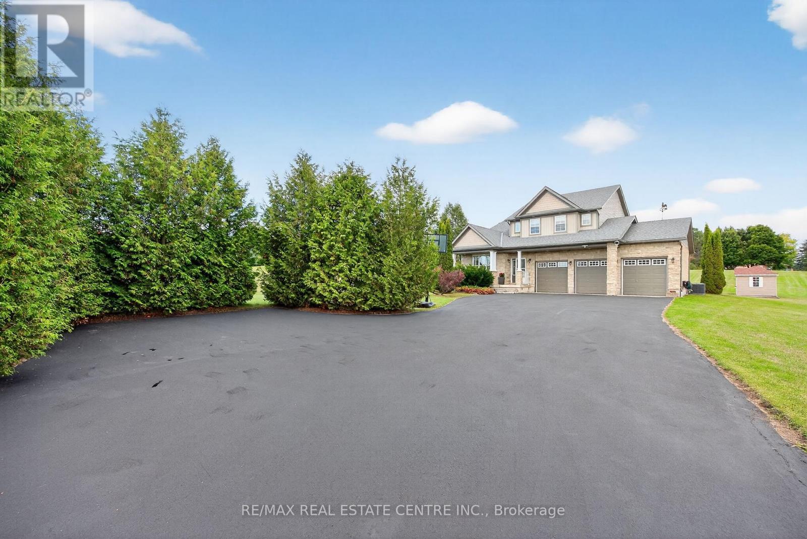 37 Woodland Drive, East Garafraxa, Ontario  L9W 6B7 - Photo 1 - X12451273