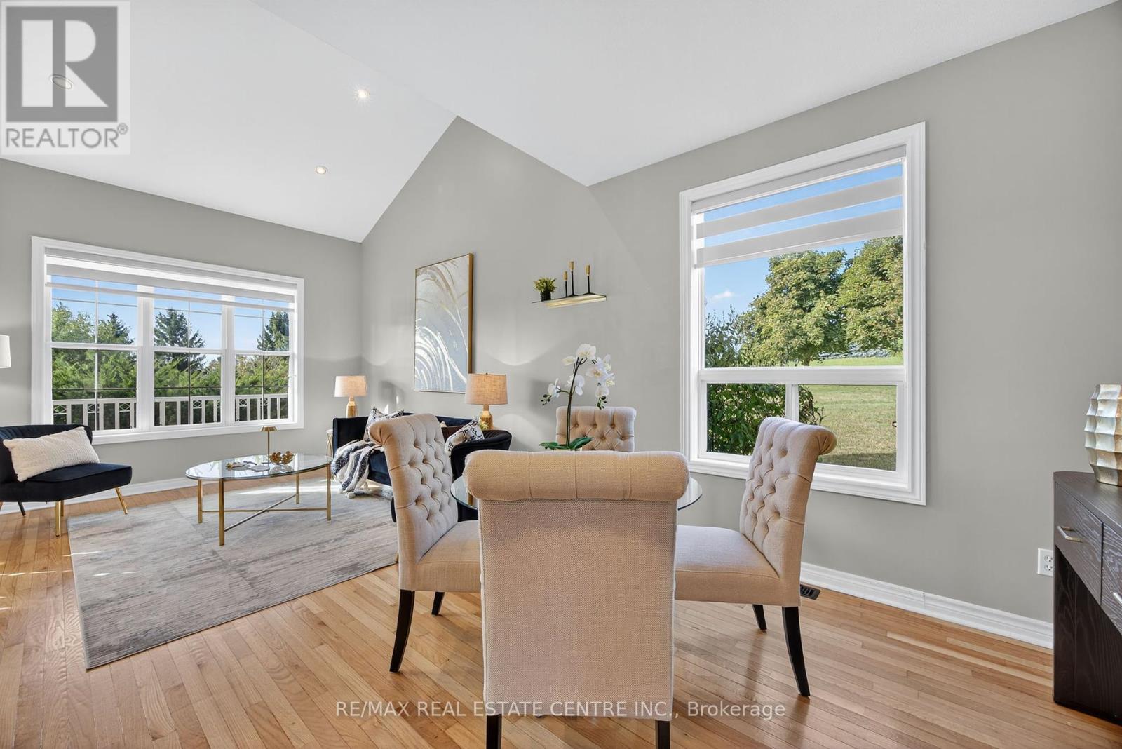 37 Woodland Drive, East Garafraxa, Ontario  L9W 6B7 - Photo 11 - X12451273