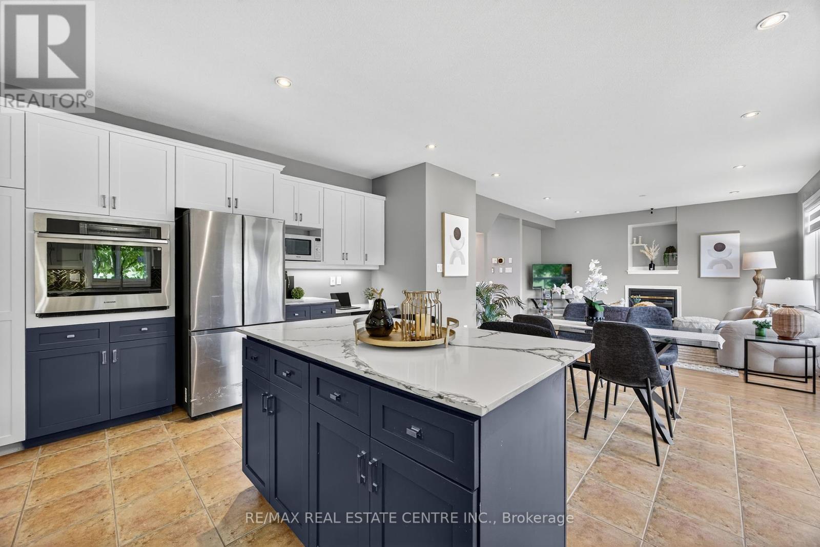 37 Woodland Drive, East Garafraxa, Ontario  L9W 6B7 - Photo 24 - X12451273