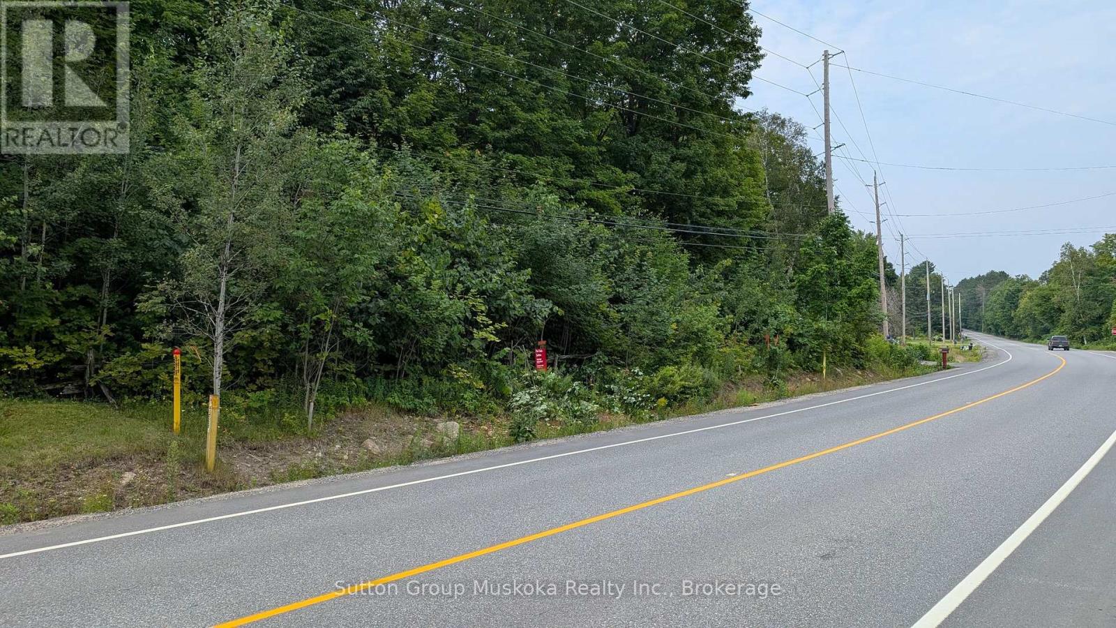 837 Aspdin Road, Huntsville, Ontario  P1H 0H2 - Photo 1 - X12451305