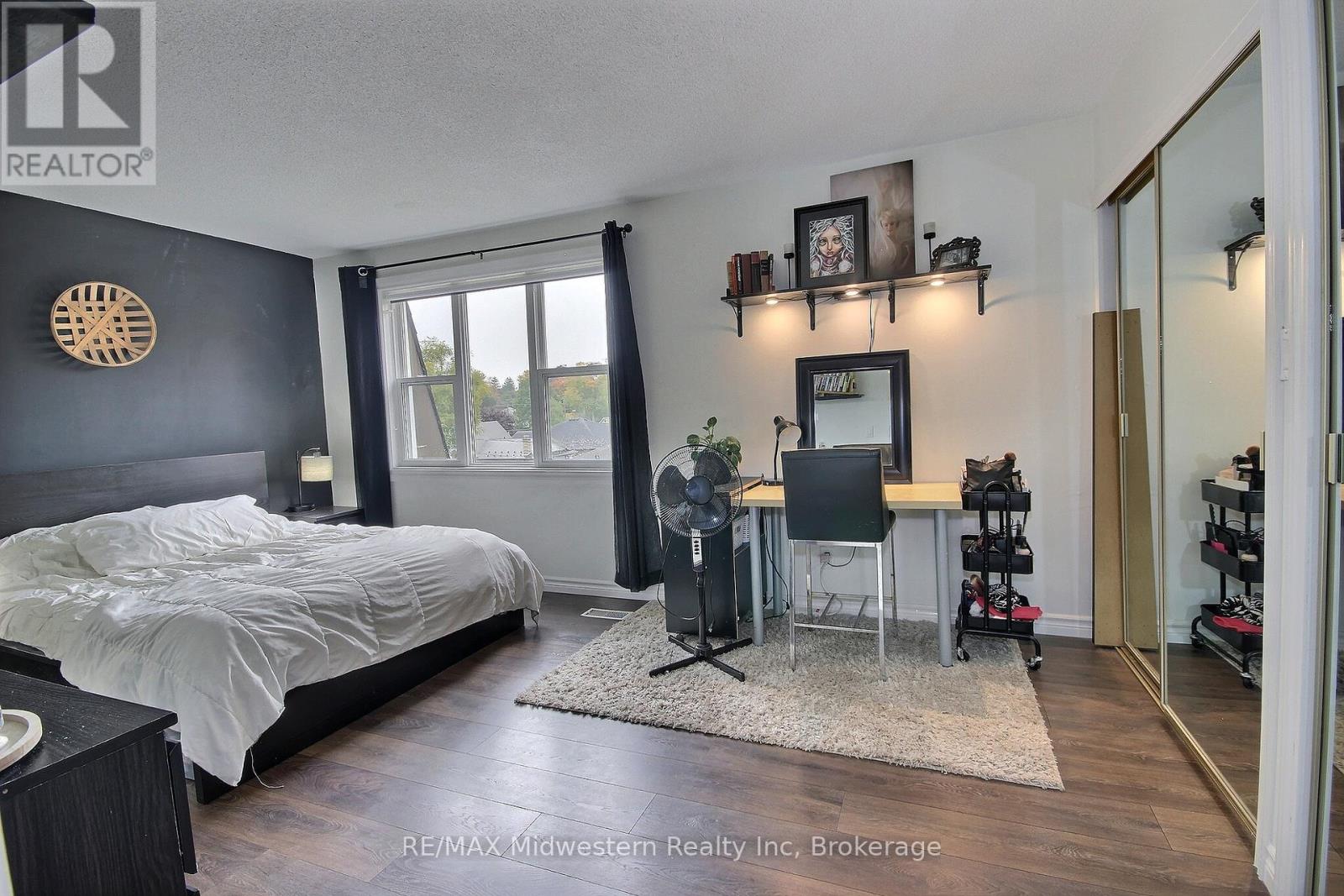 755 York Avenue N, North Perth, Ontario  N4W 2Y4 - Photo 11 - X12451392