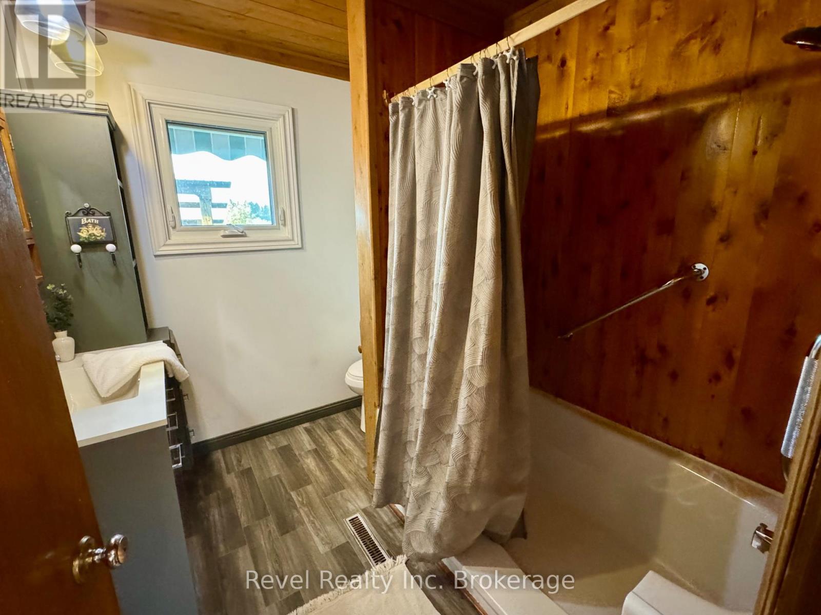 2816 Chiswick Line, Chisholm, Ontario  P0H 1Z0 - Photo 16 - X12451323