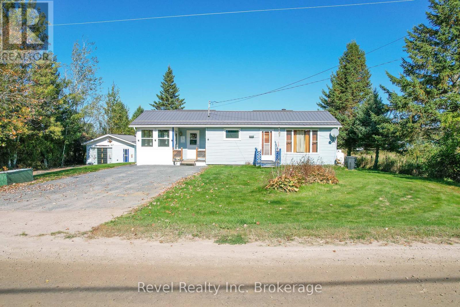 2816 Chiswick Line, Chisholm, Ontario  P0H 1Z0 - Photo 2 - X12451323