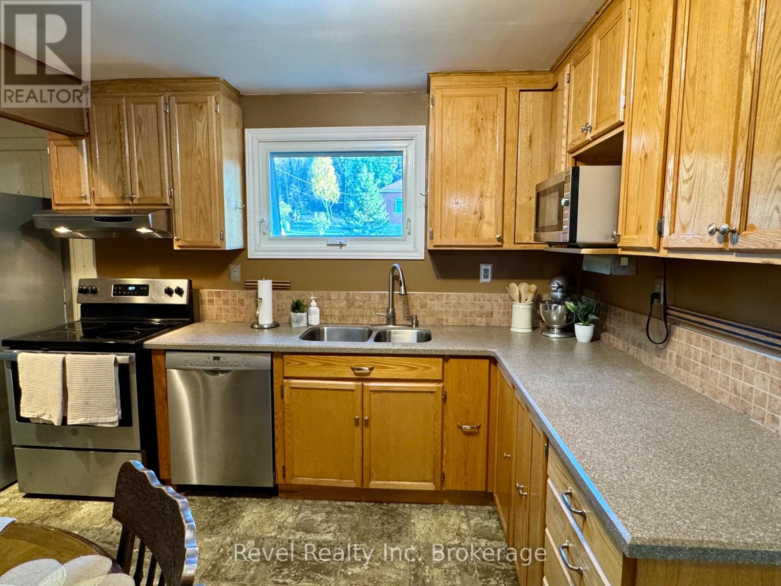 2816 Chiswick Line, Chisholm, Ontario  P0H 1Z0 - Photo 21 - X12451323