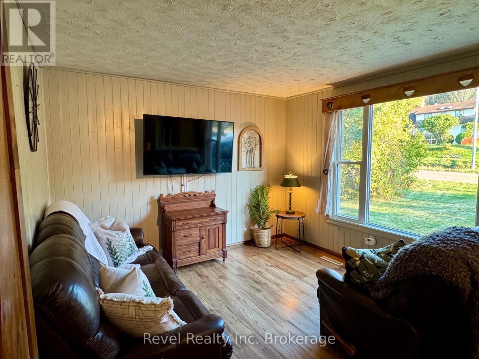 2816 Chiswick Line, Chisholm, Ontario  P0H 1Z0 - Photo 24 - X12451323