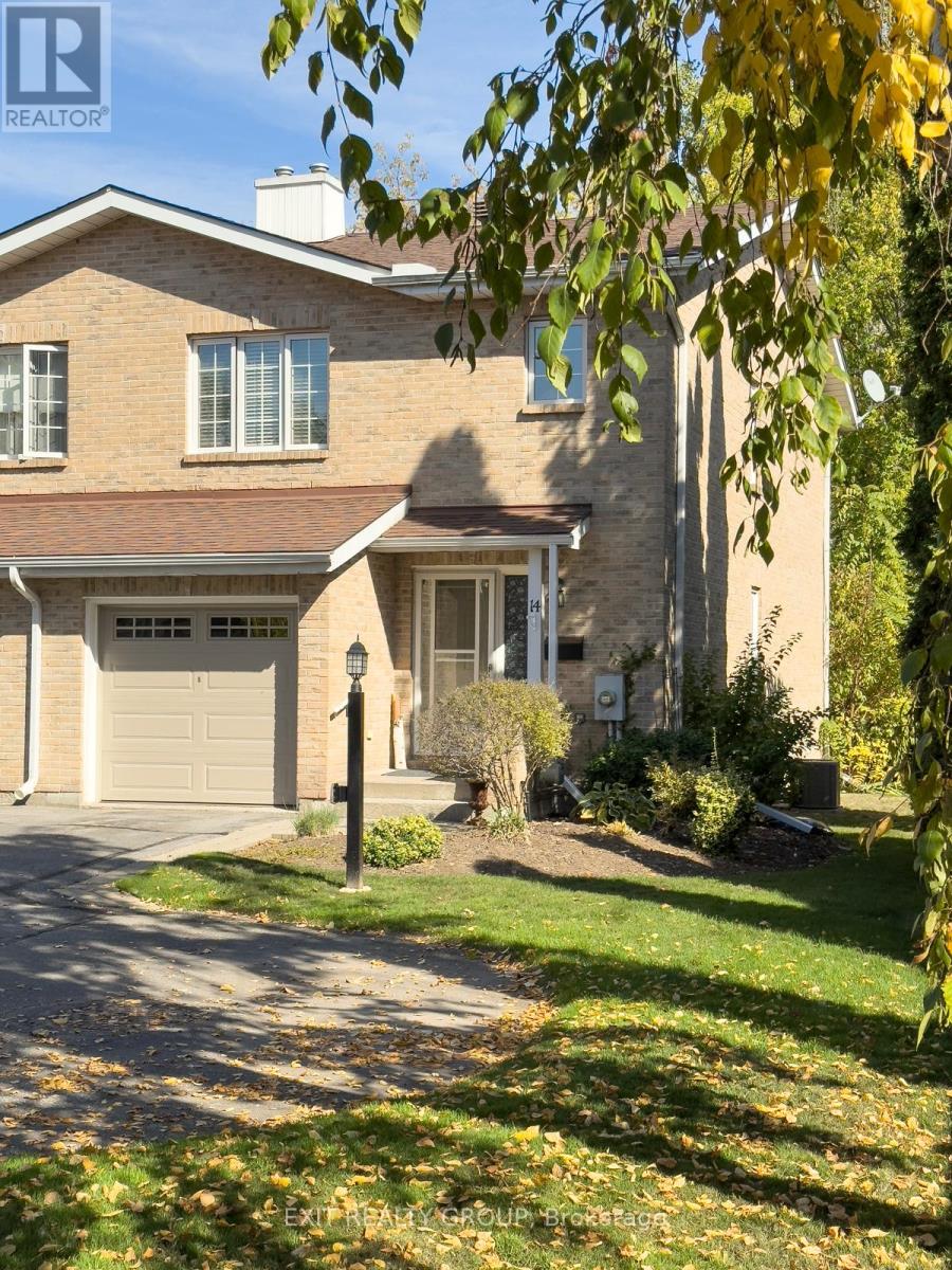 #14 - 11 Janlyn Crescent, Belleville (Belleville Ward), Ontario  K8N 5R4 - Photo 1 - X12426618