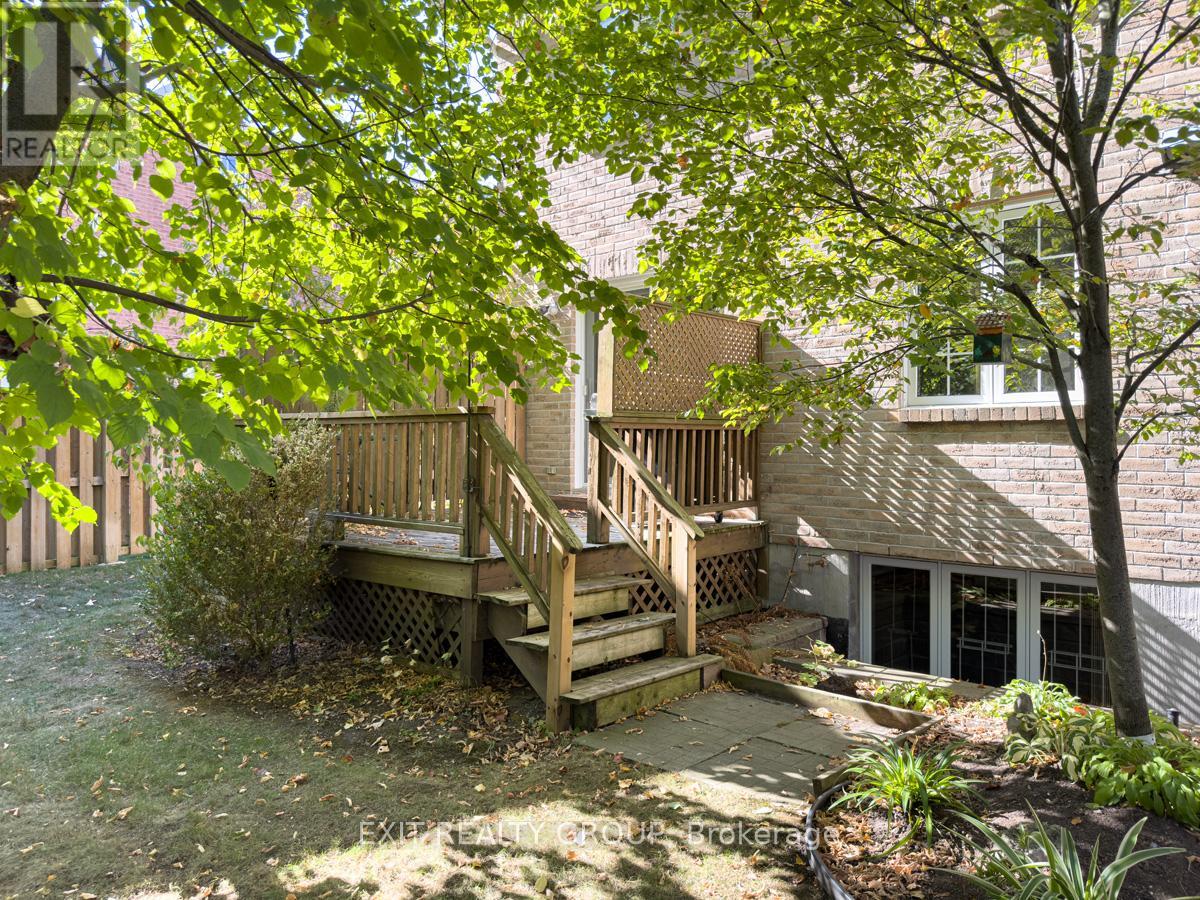 #14 - 11 Janlyn Crescent, Belleville (Belleville Ward), Ontario  K8N 5R4 - Photo 16 - X12426618