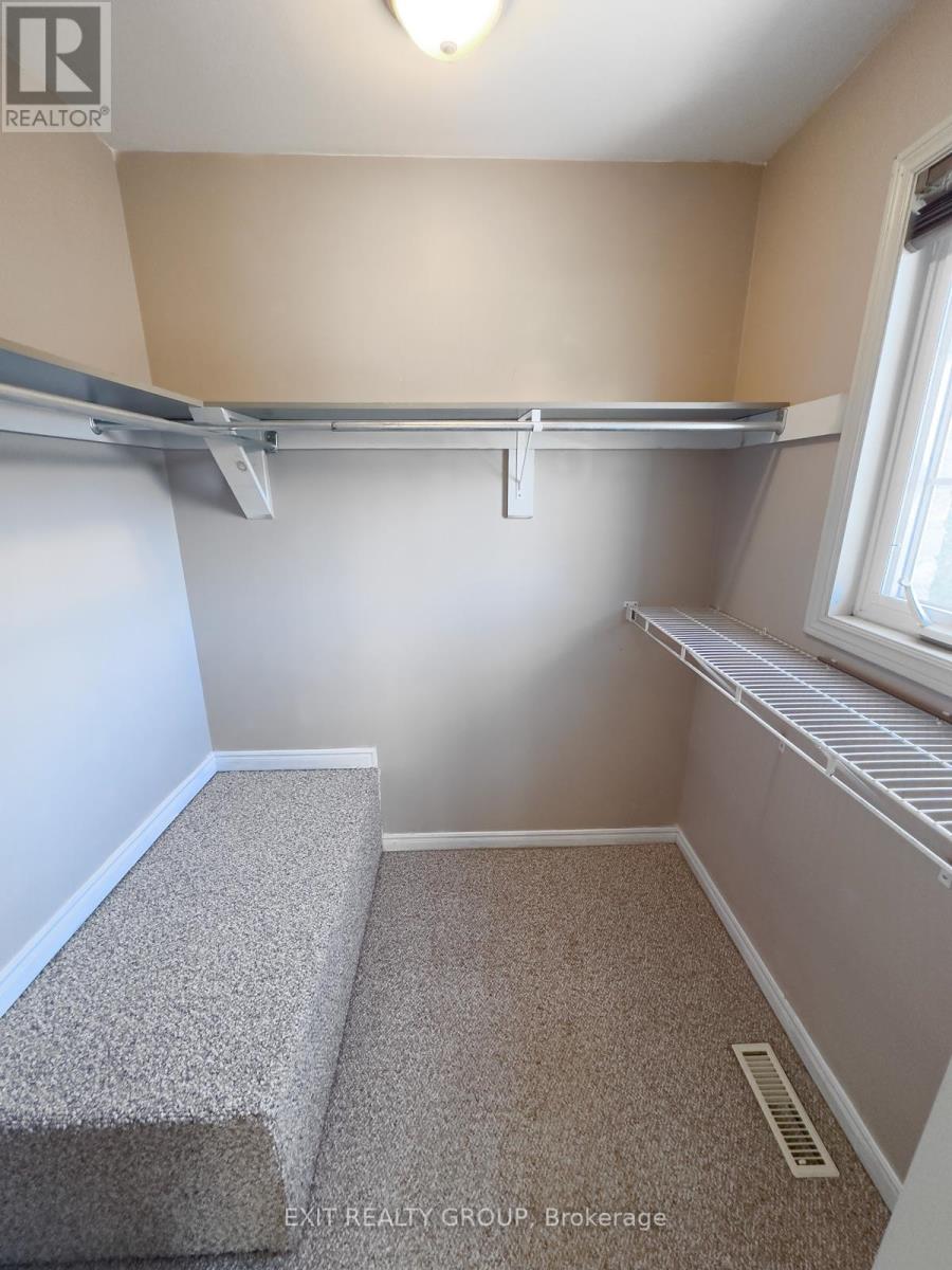 #14 - 11 Janlyn Crescent, Belleville (Belleville Ward), Ontario  K8N 5R4 - Photo 22 - X12426618