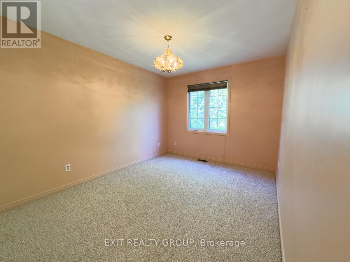 #14 - 11 Janlyn Crescent, Belleville (Belleville Ward), Ontario  K8N 5R4 - Photo 26 - X12426618