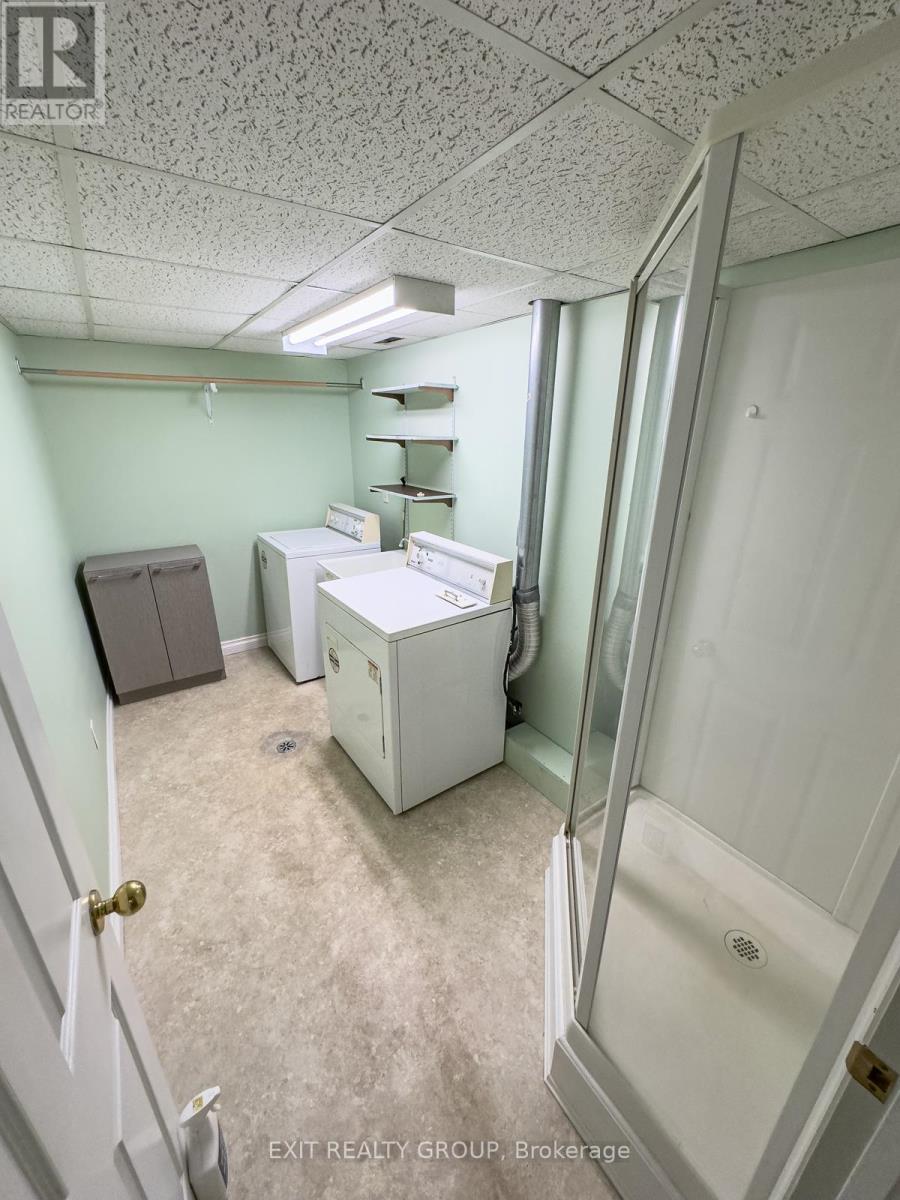 #14 - 11 Janlyn Crescent, Belleville (Belleville Ward), Ontario  K8N 5R4 - Photo 36 - X12426618