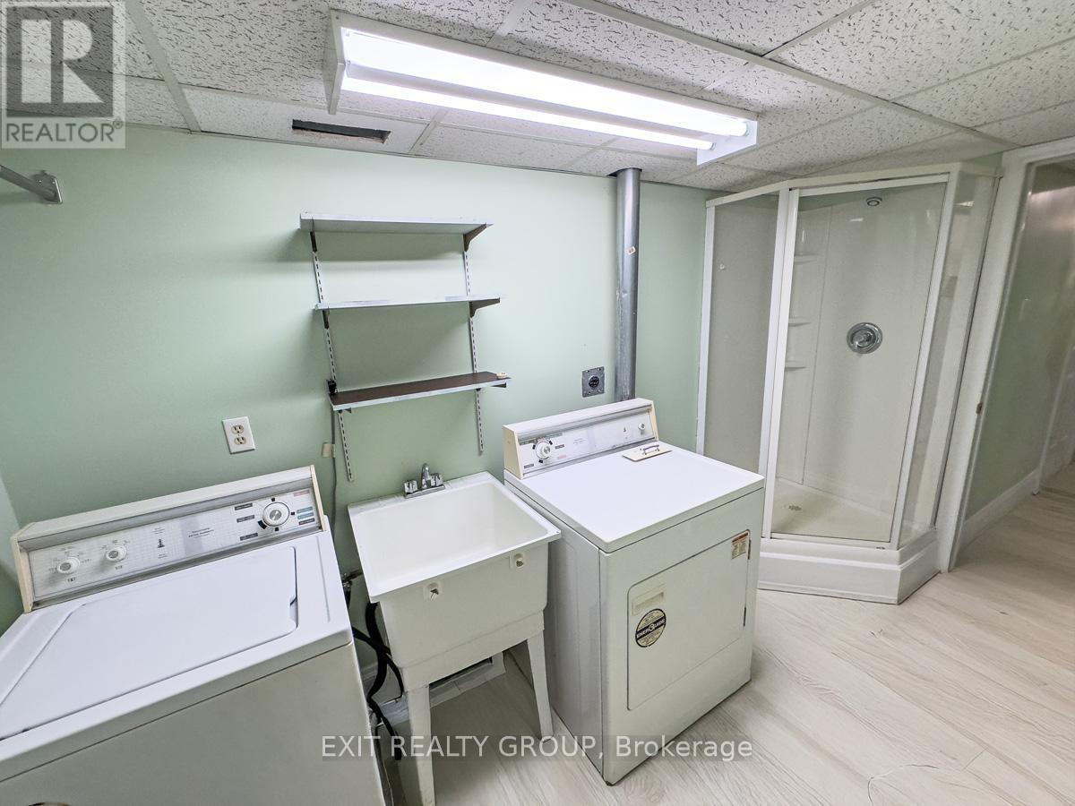 #14 - 11 Janlyn Crescent, Belleville (Belleville Ward), Ontario  K8N 5R4 - Photo 34 - X12426618