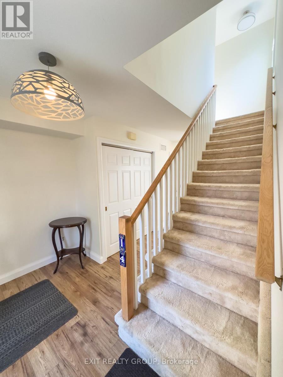 #14 - 11 Janlyn Crescent, Belleville (Belleville Ward), Ontario  K8N 5R4 - Photo 6 - X12426618