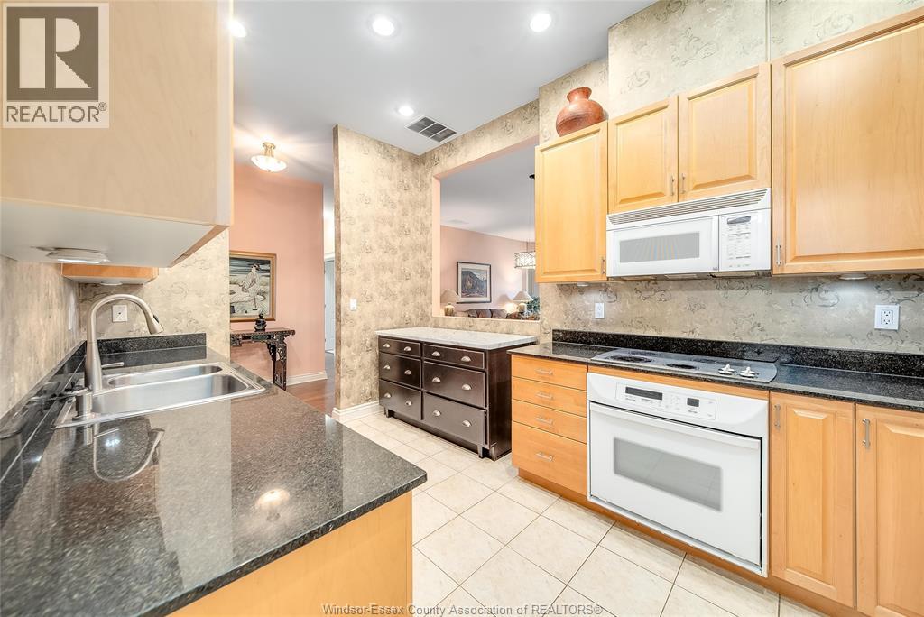4955 Riverside Drive East Unit# 203, Windsor, Ontario  N8Y 5A3 - Photo 13 - 25025643