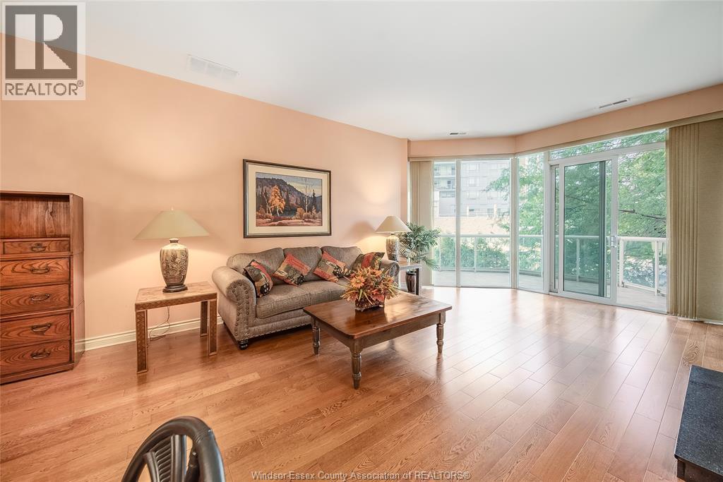 4955 Riverside Drive East Unit# 203, Windsor, Ontario  N8Y 5A3 - Photo 8 - 25025643