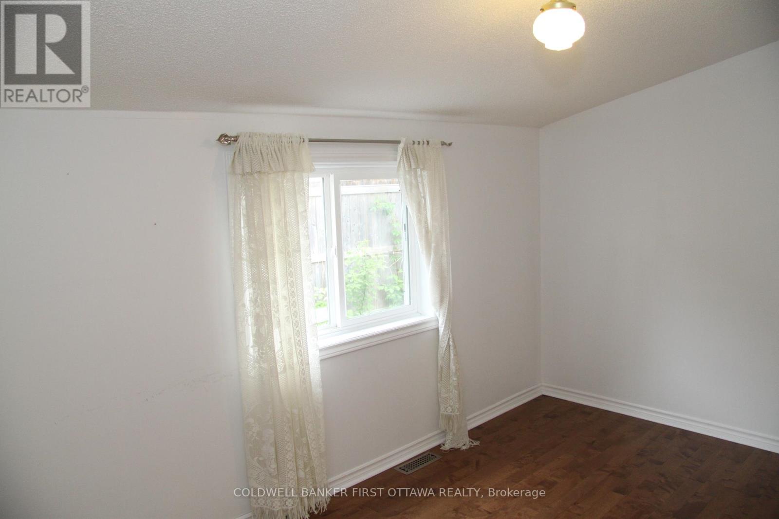 1 - 511 Cooper Street E, Ottawa, Ontario  K1R 5J1 - Photo 18 - X12431450