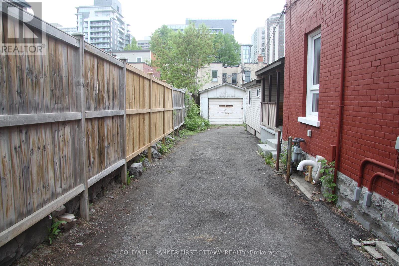 1 - 511 Cooper Street E, Ottawa, Ontario  K1R 5J1 - Photo 3 - X12431450