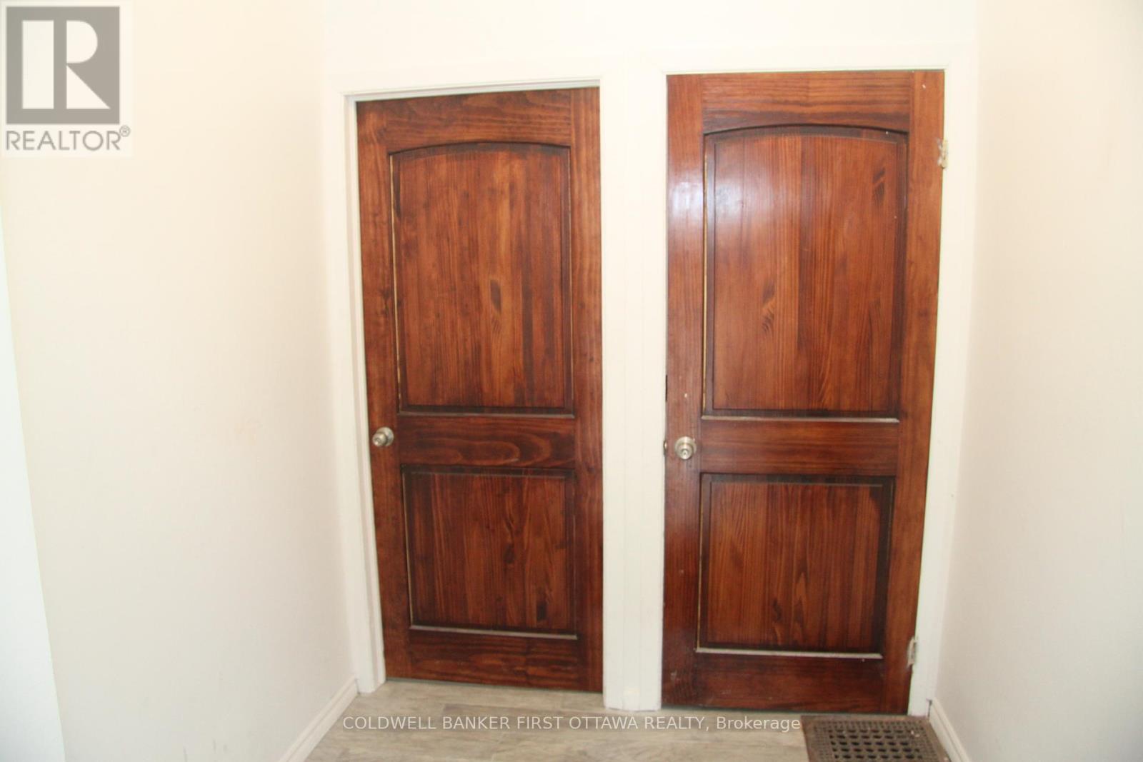 1 - 511 Cooper Street E, Ottawa, Ontario  K1R 5J1 - Photo 7 - X12431450