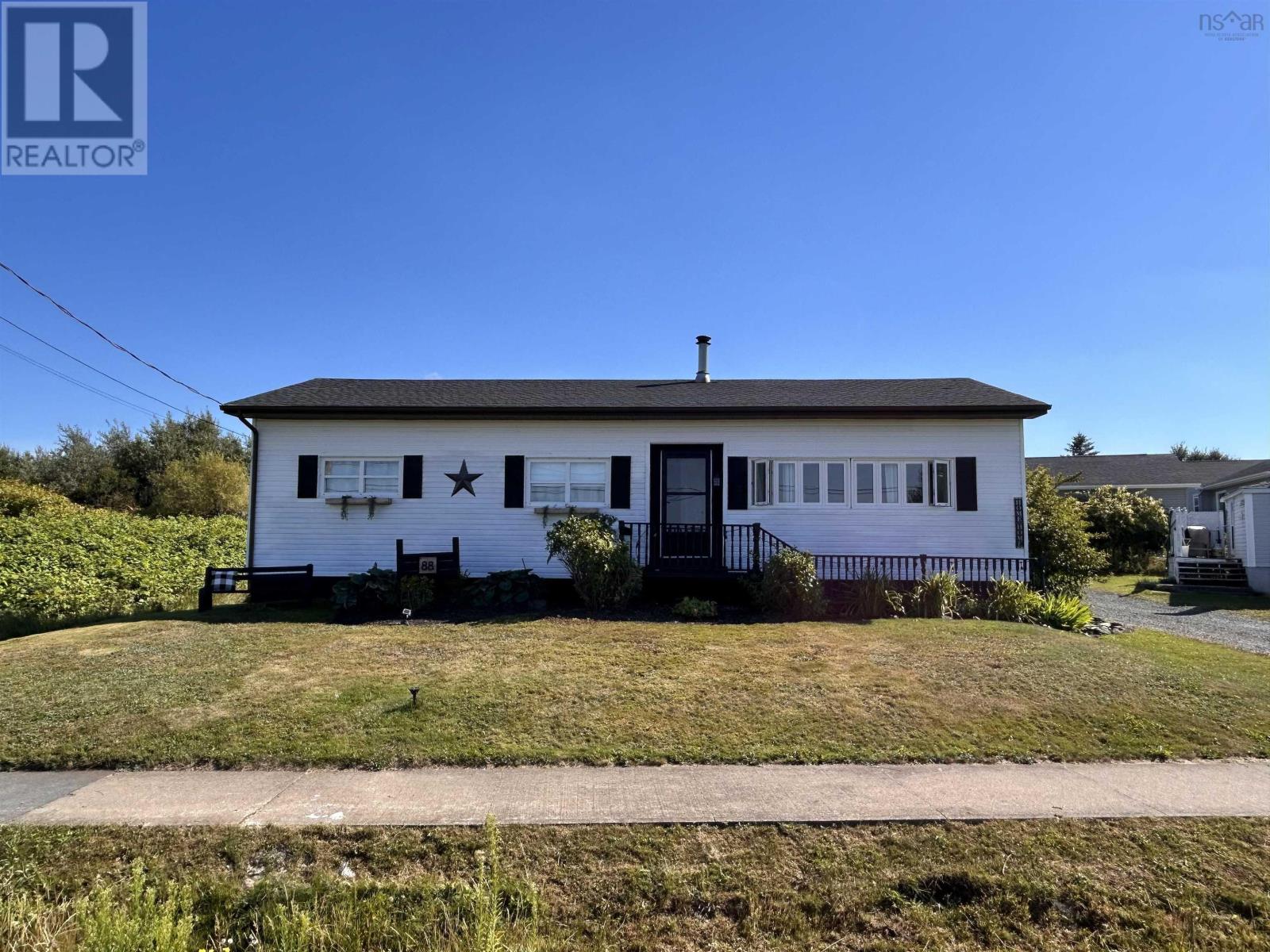 88 Reservior Ave., Glace Bay, Nova Scotia  B1A 4M4 - Photo 1 - 202522571