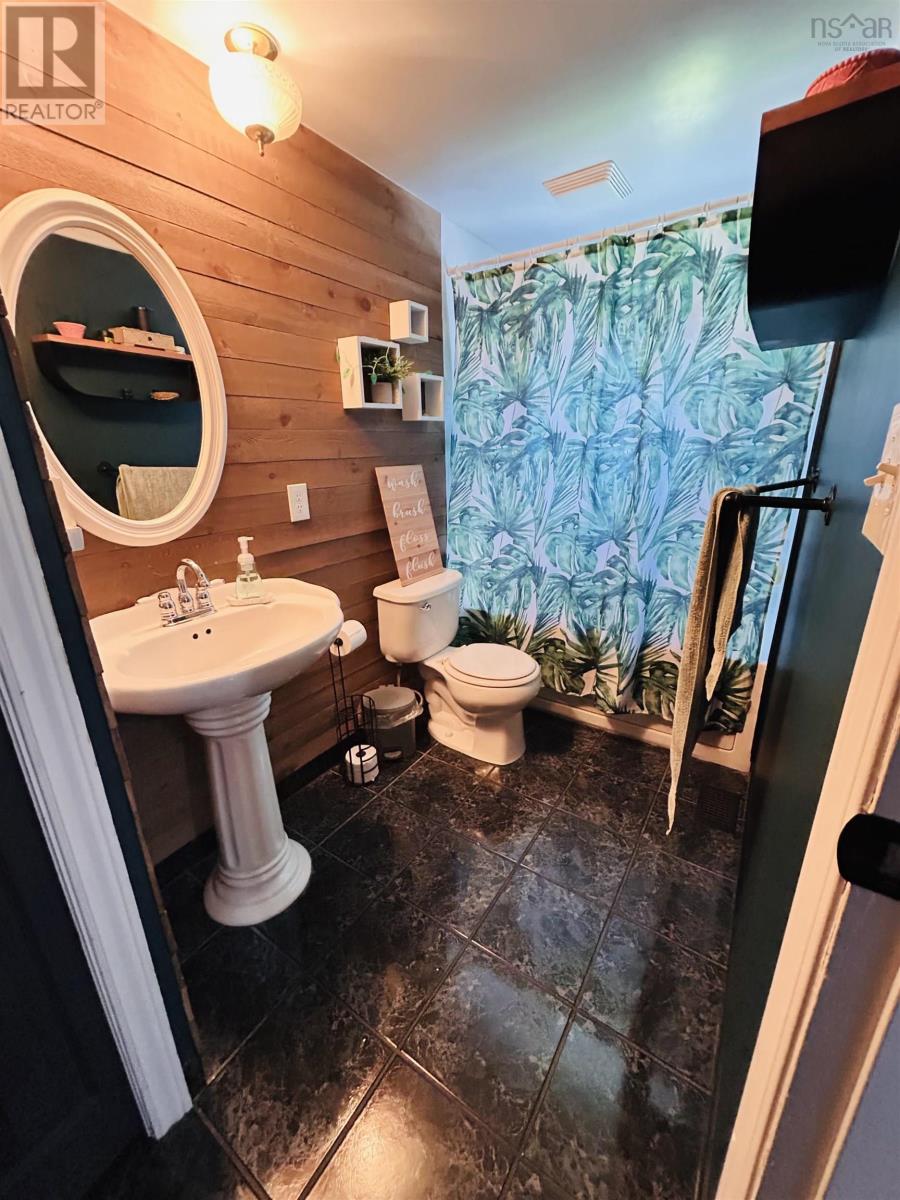 88 Reservior Ave., Glace Bay, Nova Scotia  B1A 4M4 - Photo 10 - 202522571