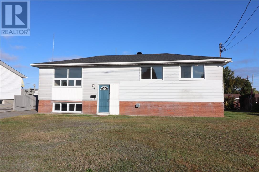 86 Maplewood Crescent, Garson, Ontario  P3L 1G9 - Photo 1 - 2125096