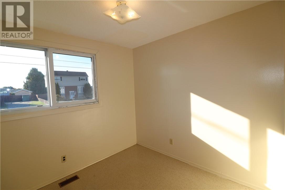 86 Maplewood Crescent, Garson, Ontario  P3L 1G9 - Photo 13 - 2125096