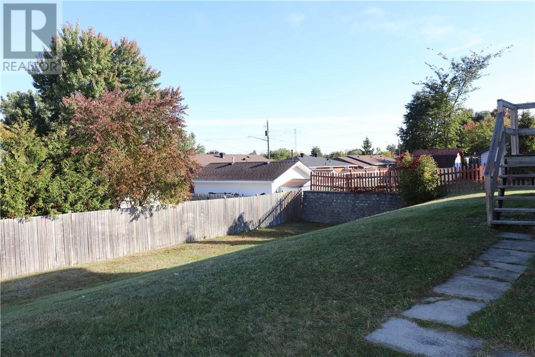 86 Maplewood Crescent, Garson, Ontario  P3L 1G9 - Photo 25 - 2125096