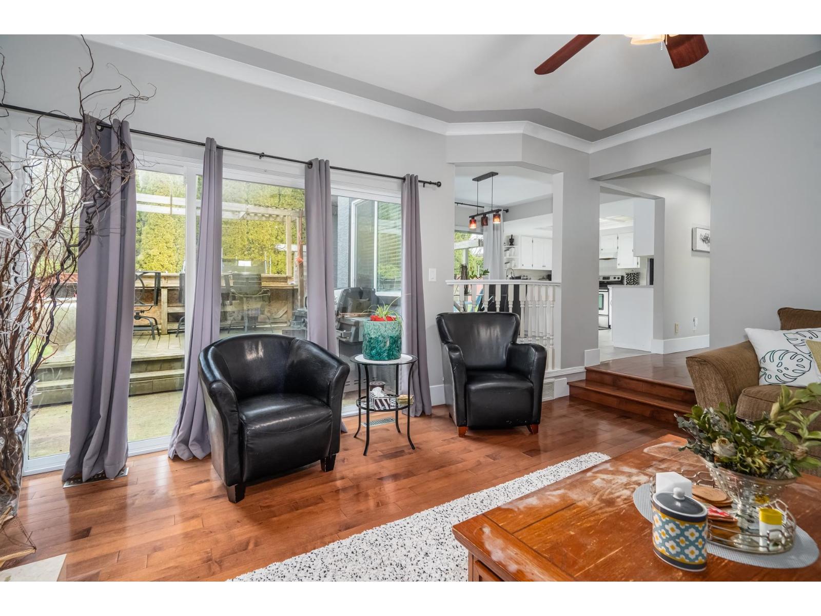 2237 Mountain Drive, Abbotsford, British Columbia  V3G 1E3 - Photo 4 - R3056400