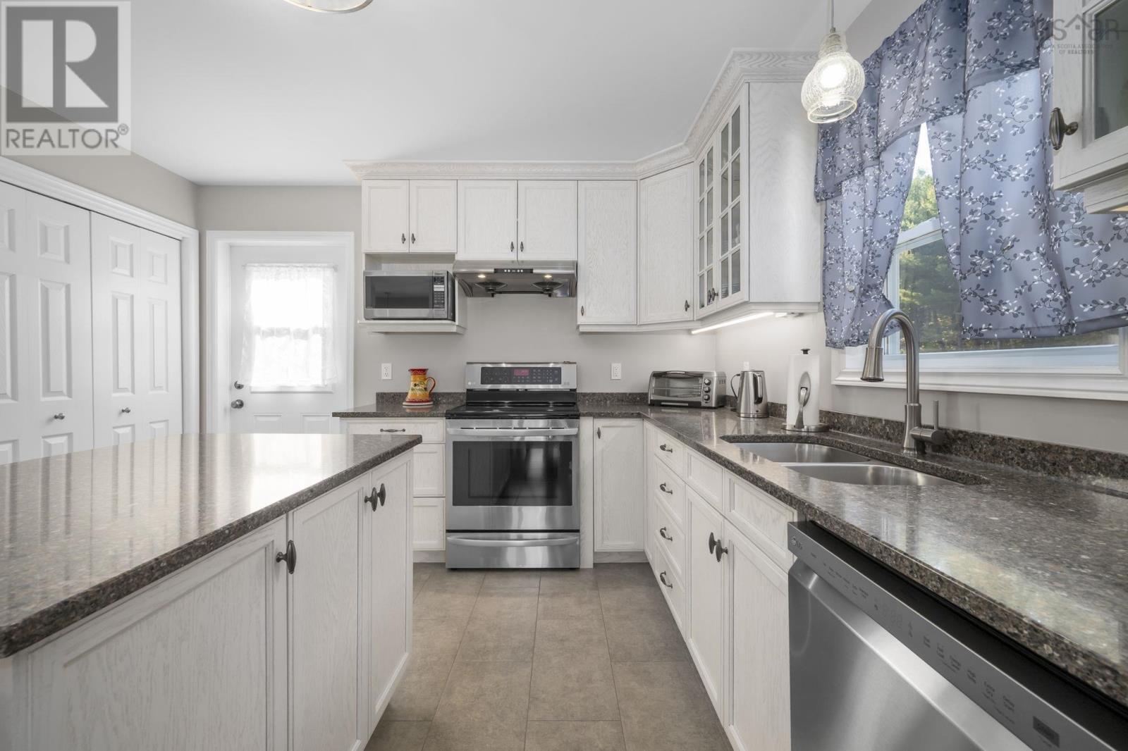 1716 Barss Corner Road, Scarsdale, Nova Scotia  B0R 1A0 - Photo 6 - 202525384
