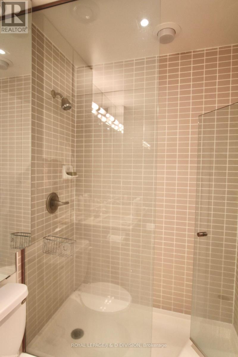 2202 - 18 Yorkville Avenue, Toronto (Annex), Ontario  M4W 3Y8 - Photo 9 - C12451289