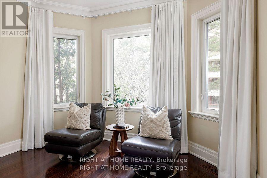 8 Rutherglen Road, Toronto (Leaside), Ontario  M4G 1L6 - Photo 30 - C12451371