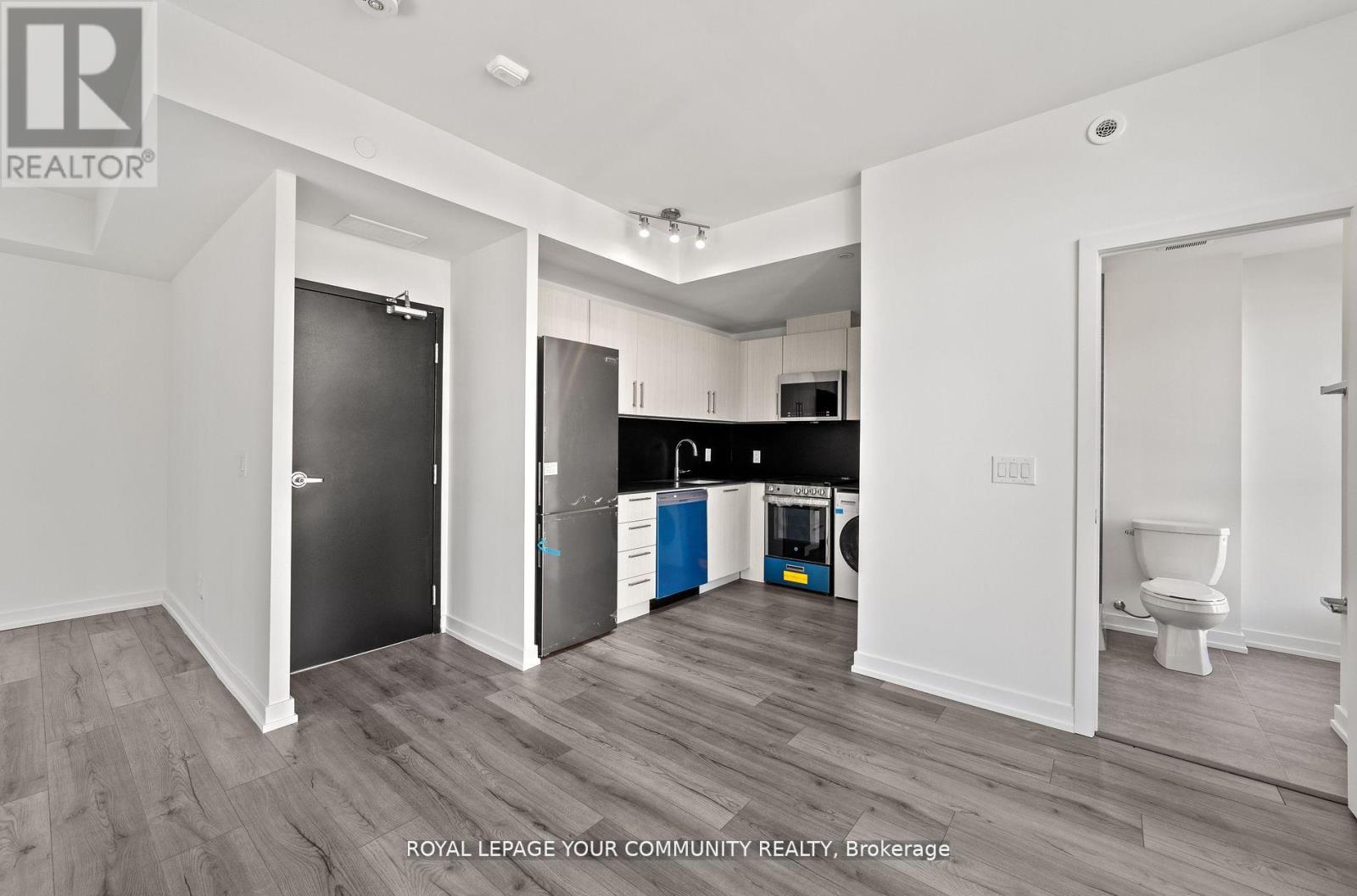 3rd - 11-851 Sheppard Avenue, Toronto, Ontario  L4C 0T4 - Photo 8 - C12451376