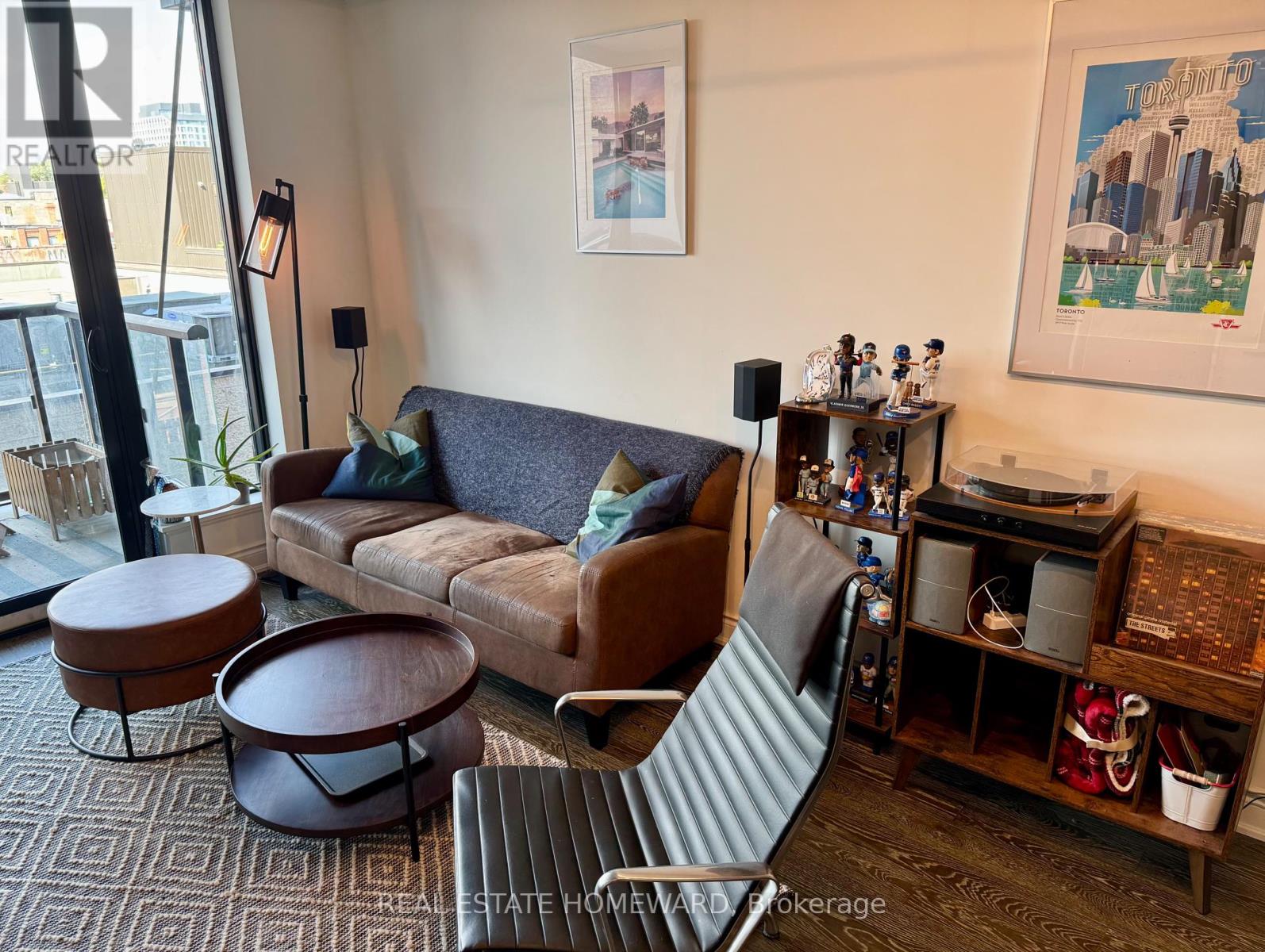 501 - 608 Richmond Street W, Toronto, Ontario  M5V 0N9 - Photo 1 - C12451407