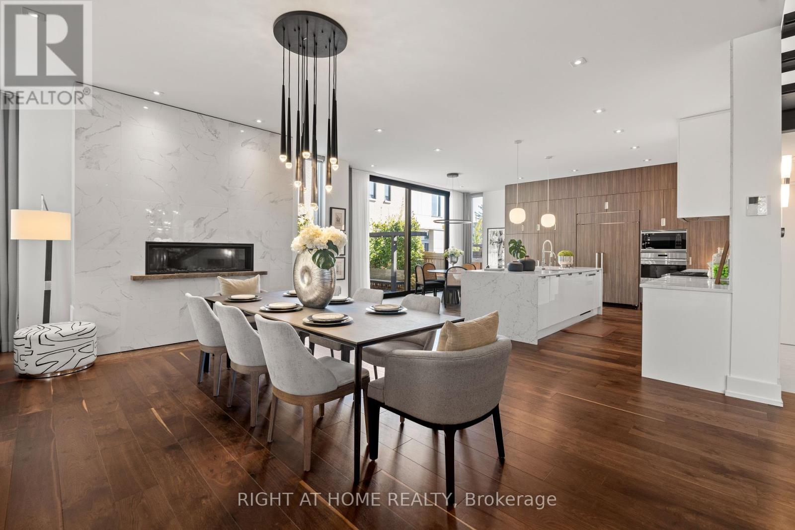 15 Fairmeadow Avenue, Toronto (St. Andrew-Windfields), Ontario  M2P 0A5 - Photo 17 - C12451429